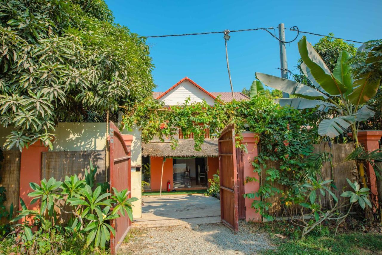 Tropical Villa Siem Reap Buitenkant foto