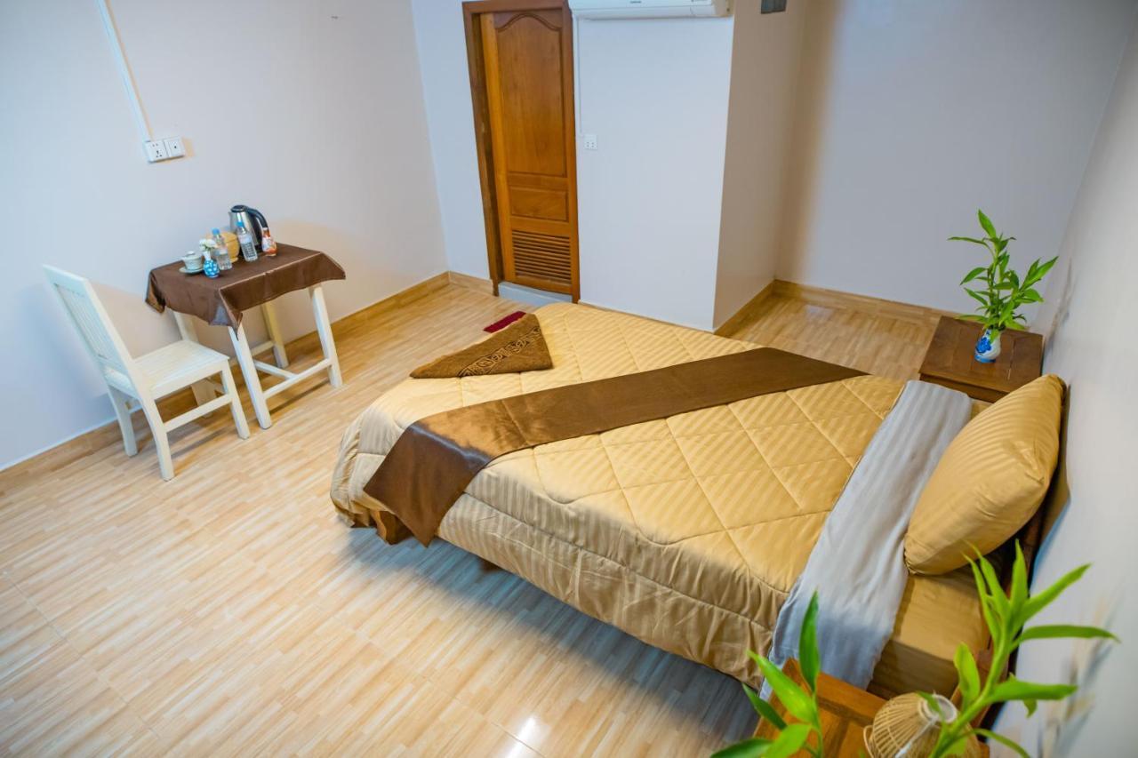 Tropical Villa Siem Reap Buitenkant foto